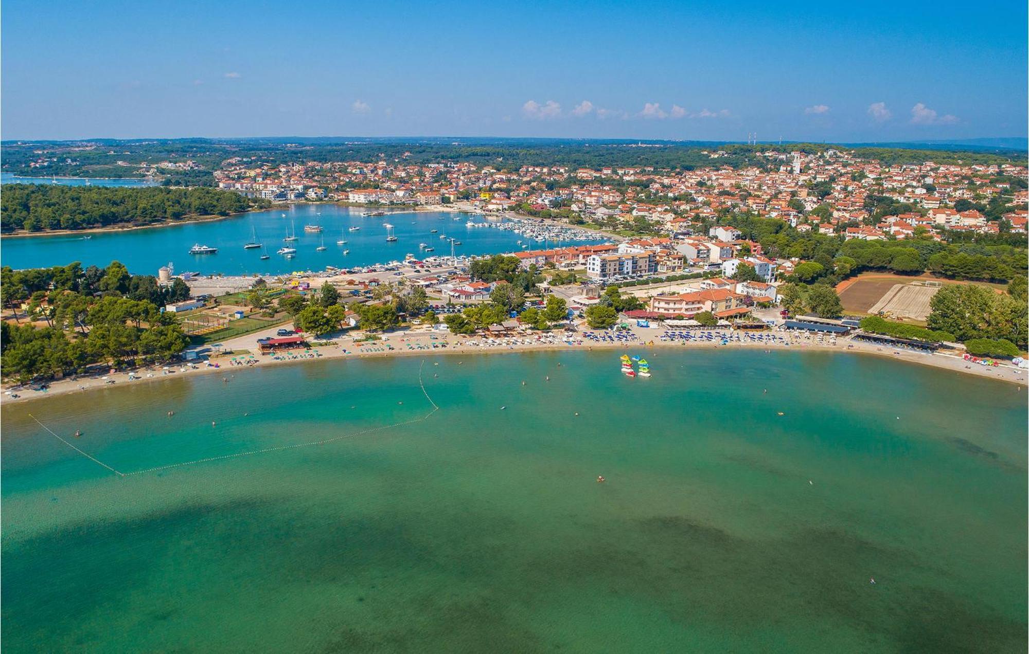 Pet Friendly Apartment In Medulin With Wifi Exterior foto